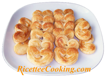 Ventaglietti di pasta sfoglia